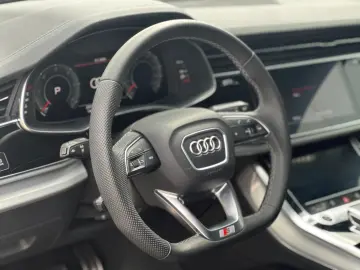 Q8 50 TDI quattro/Panorama/LED Matrix/B&O/S Line
