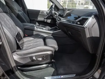 X5 xDrive 30d M-Sport Pro INDIVIDUAL+LUTFEDERUNG