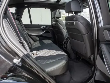 X5 xDrive 30d M-Sport Pro INDIVIDUAL+LUTFEDERUNG