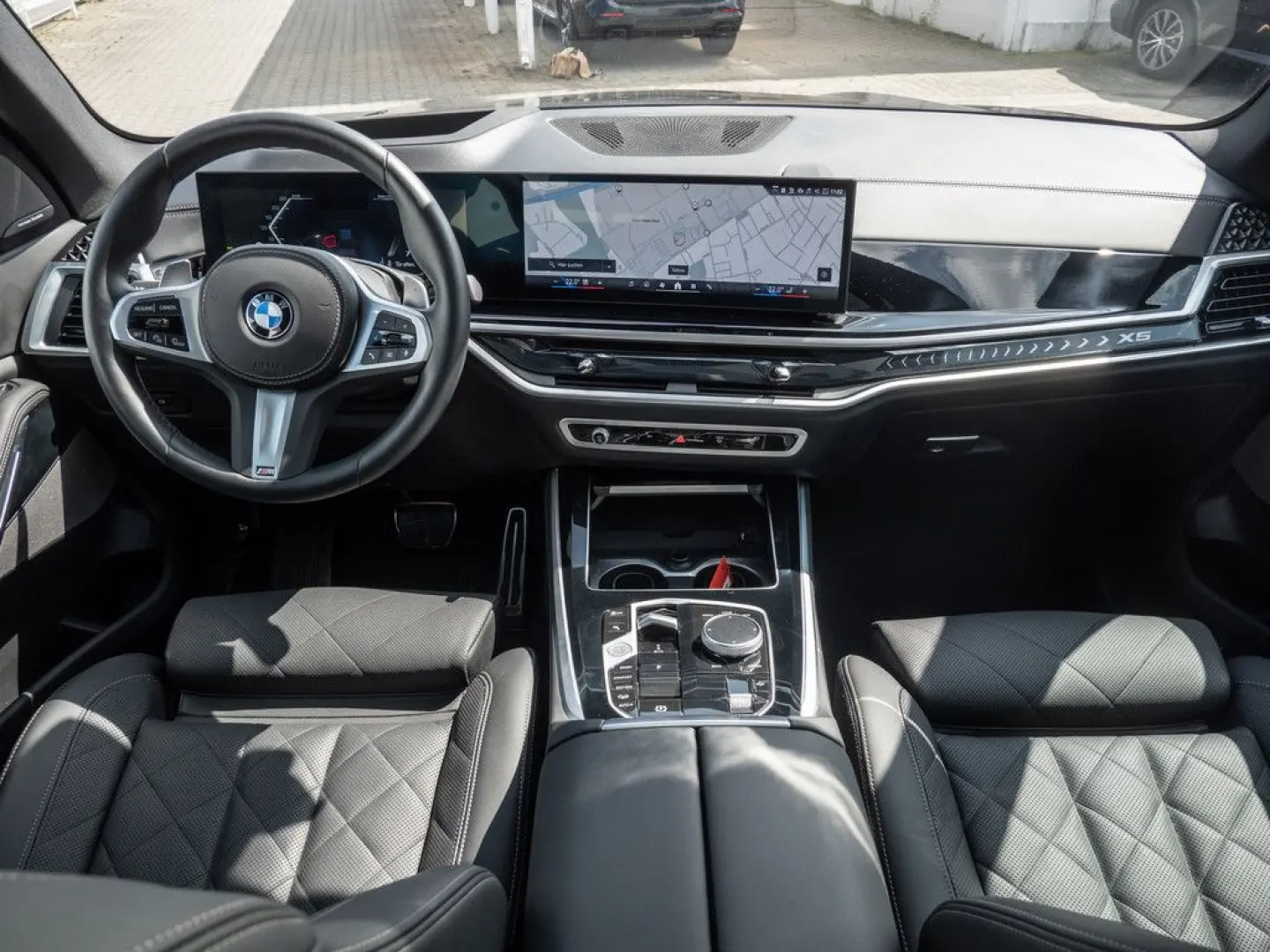 X5 xDrive 30d M-Sport Pro INDIVIDUAL+LUTFEDERUNG
