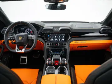 Urus Lage KM-stand I BTW auto