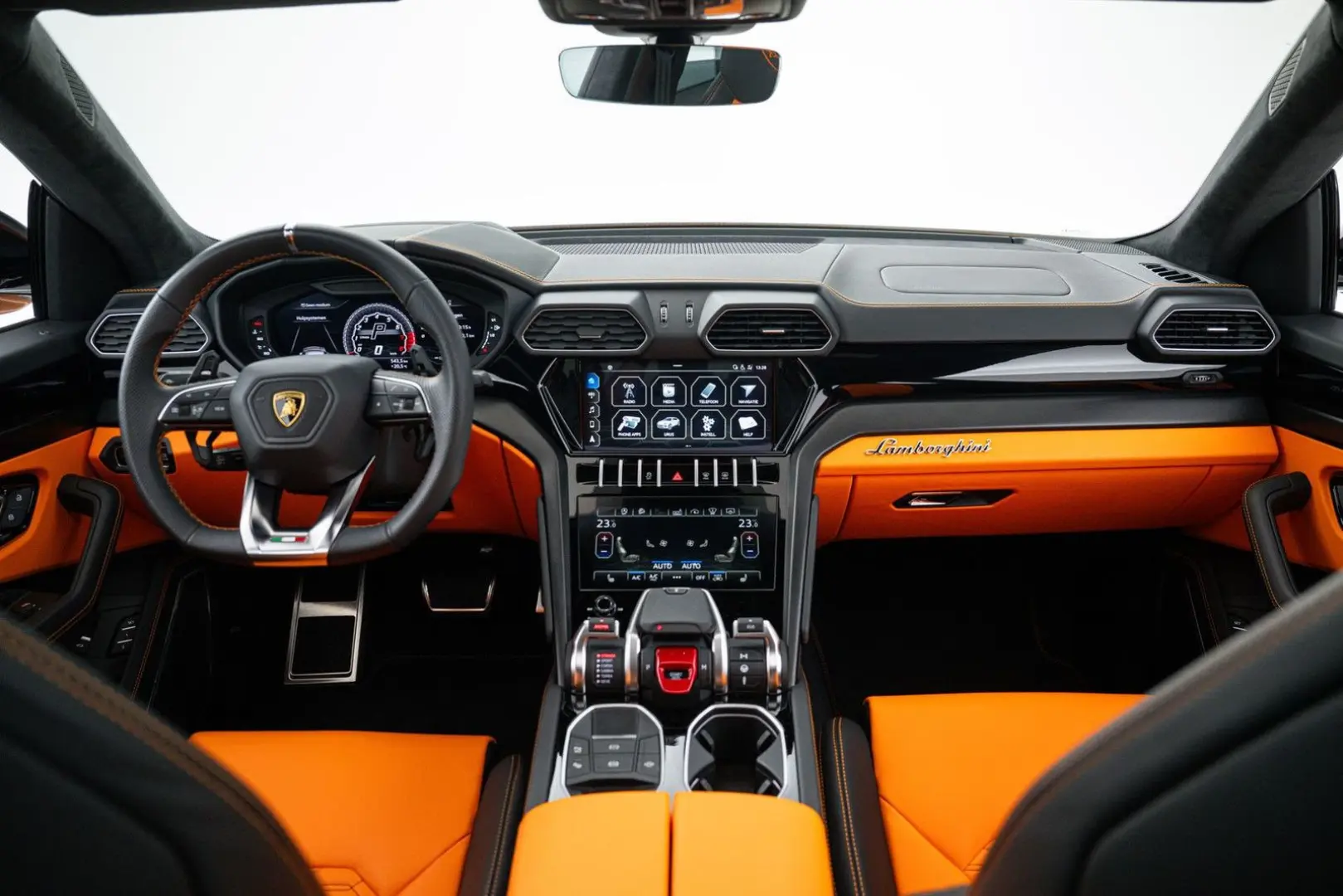 Urus Lage KM-stand I BTW auto
