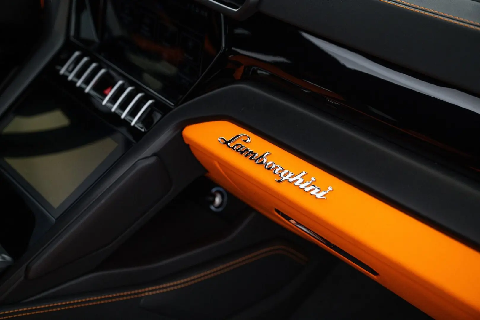 Urus Lage KM-stand I BTW auto