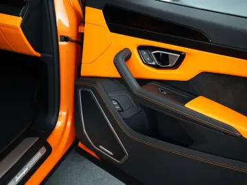 Urus Lage KM-stand I BTW auto