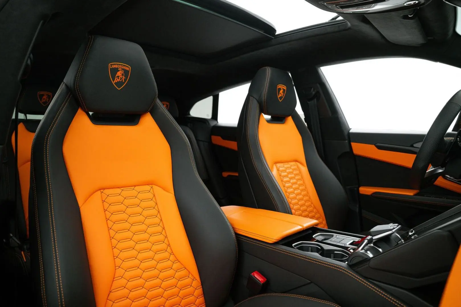 Urus Lage KM-stand I BTW auto