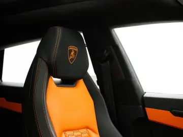 Urus Lage KM-stand I BTW auto
