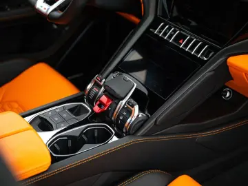 Urus Lage KM-stand I BTW auto
