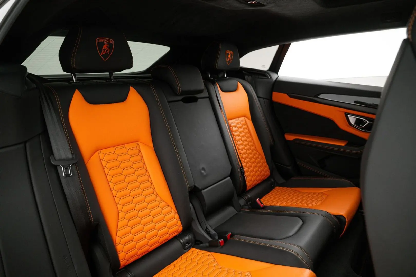 Urus Lage KM-stand I BTW auto