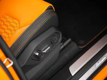 Urus Lage KM-stand I BTW auto