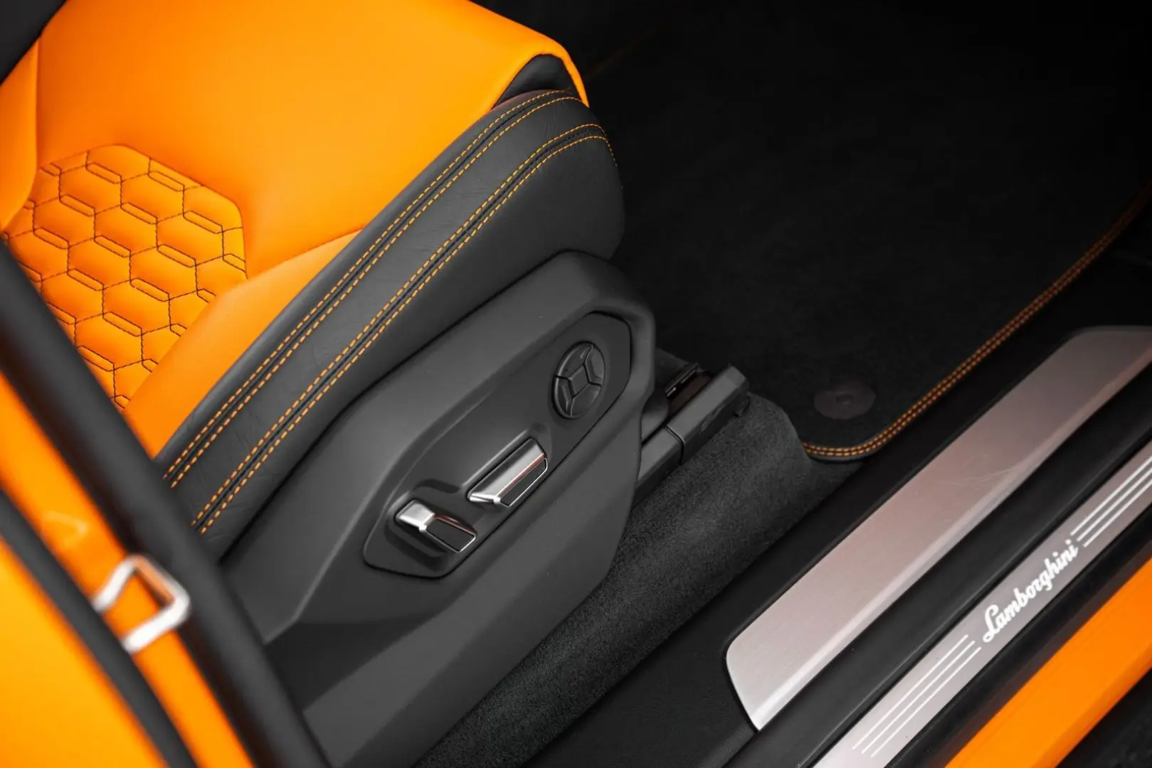 Urus Lage KM-stand I BTW auto