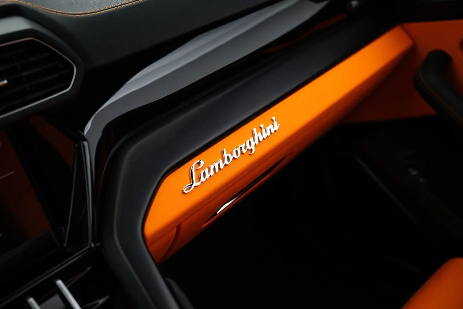 Urus Lage KM-stand I BTW auto