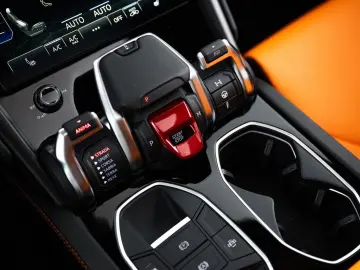 Urus Lage KM-stand I BTW auto