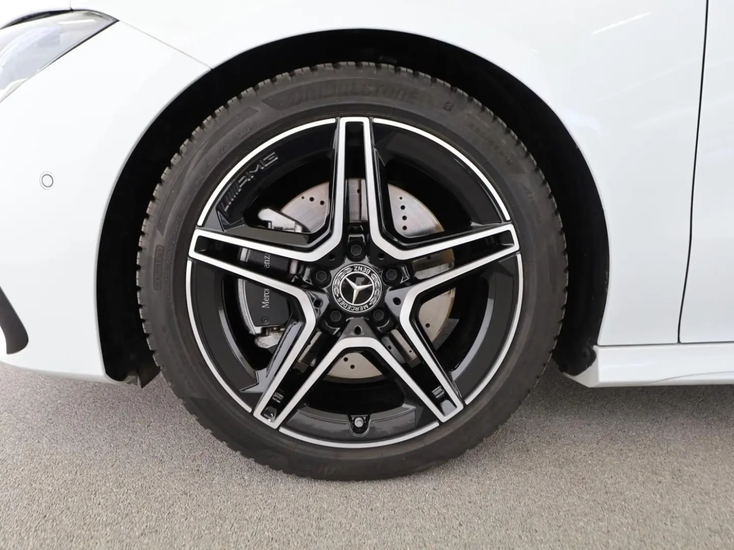 CLA 200 d Coupé AMG PREMIUM+NIGHT+PANO+KEYL+LED+