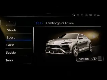 Urus 4.0 V8 CARBON*KERAM*PANO*MASSA*KEY*360°*23Z