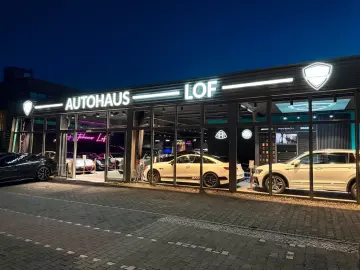 Urus 4.0 V8 CARBON*KERAM*PANO*MASSA*KEY*360°*23Z