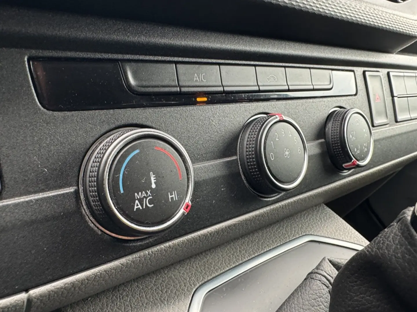 T6.1 Transporter Kasten e ABT elektro lang KLIMA
