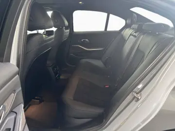 M340i xDrive M Sport Pro HK PA+ Temp MEM GSD 19