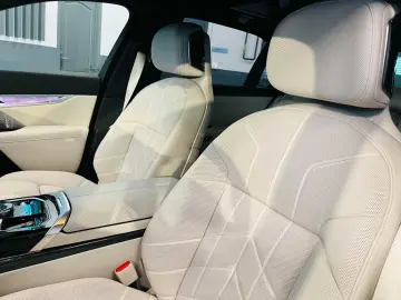 BMW 740 d xDrive M Sport/360 CAMERA/