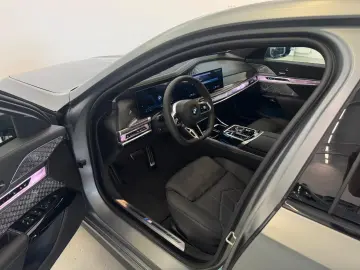 BMW 740 d xDrive M Sport ACC,HUD,SKYL