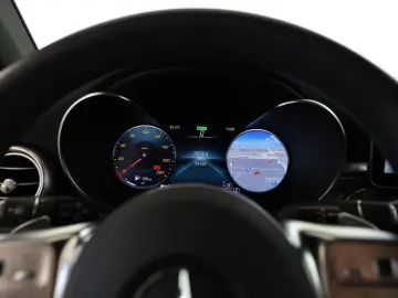 GLC 200 4M AMG+AHK+PANO+DISTR+360°+MEMORY+LED+FL