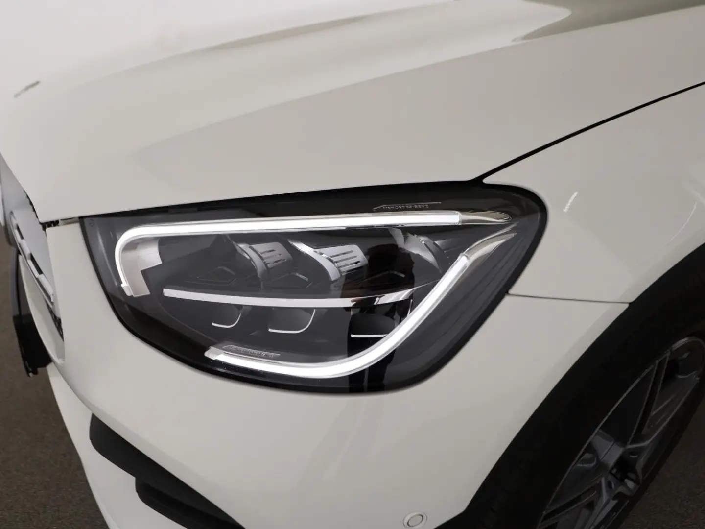 GLC 200 4M AMG+AHK+PANO+DISTR+360°+MEMORY+LED+FL