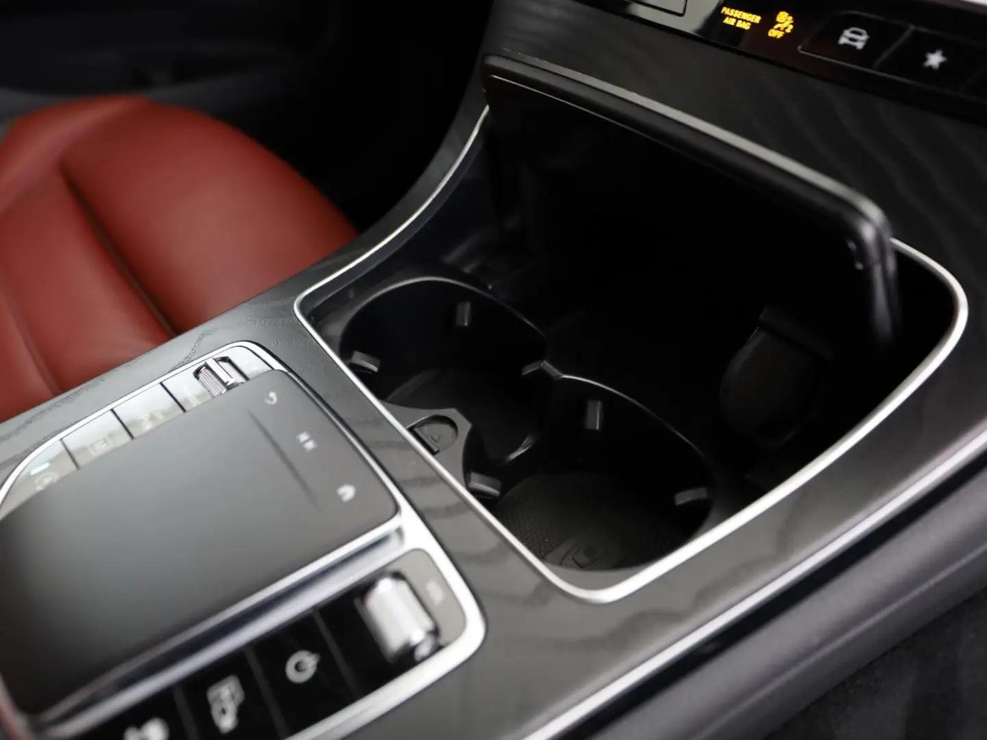 GLC 200 4M AMG+AHK+PANO+DISTR+360°+MEMORY+LED+FL
