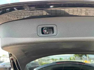 GLC 220 d 4M AMG PREMIUM+DIGITAL+AHK+Distr+360°