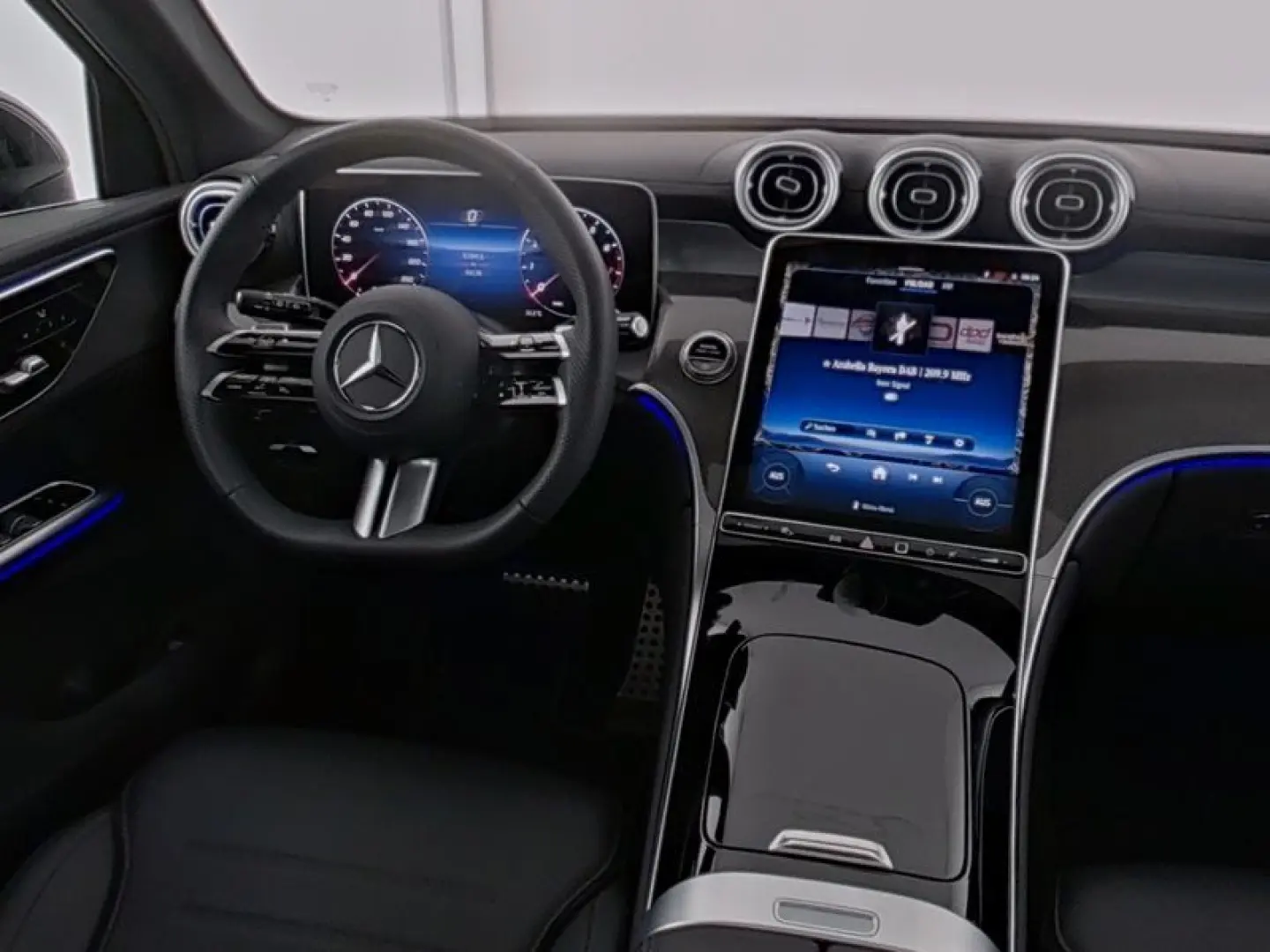 GLC 200 4M AMG Advanced-Plus/Pano/AHK/Kamera/LED
