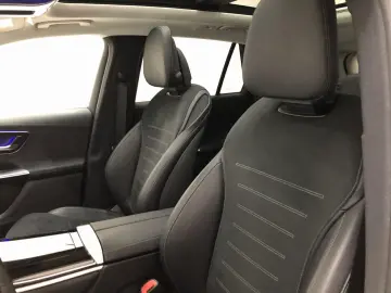 GLC 200 4M AMG Pano*AHK*Trittbretter*Lenkradheiz