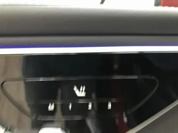 GLC 200 4M AMG Pano*AHK*Trittbretter*Lenkradheiz