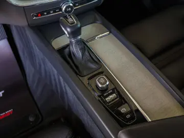 VOLVO XC60 D4 Inscription