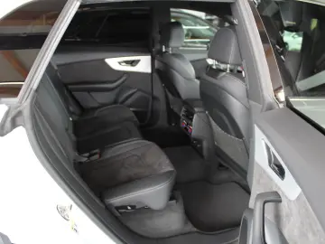 Q8 50 TDI S tronic quattro S line sport