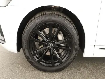 Q8