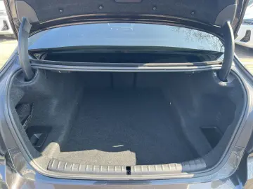 520d Lim. M SPORT GSD HUD PA SITZBELÜF. LEDER