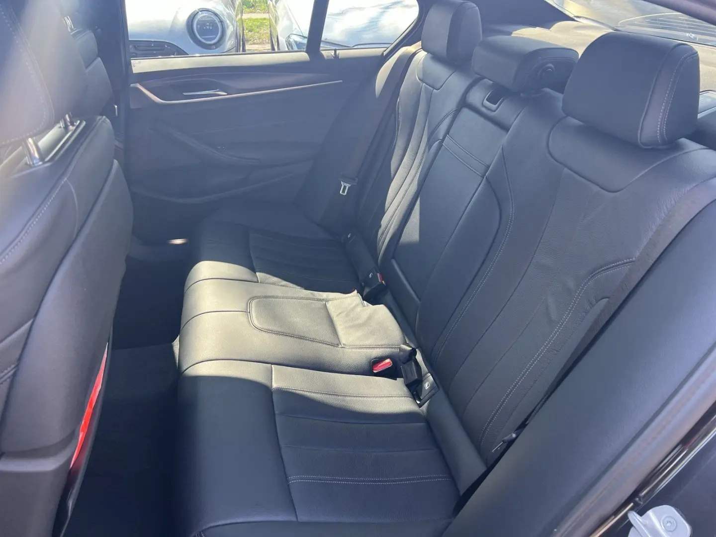 520d Lim. M SPORT GSD HUD PA SITZBELÜF. LEDER