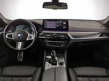 520d M Sport|Glasdach|360°|HeadUp|adapt.LED|19