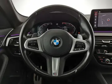 520d M Sport|Glasdach|360°|HeadUp|adapt.LED|19