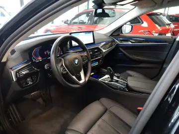 520i Lim. Luxury Line+H/K+STHZ+Memory+Laser+HUD+