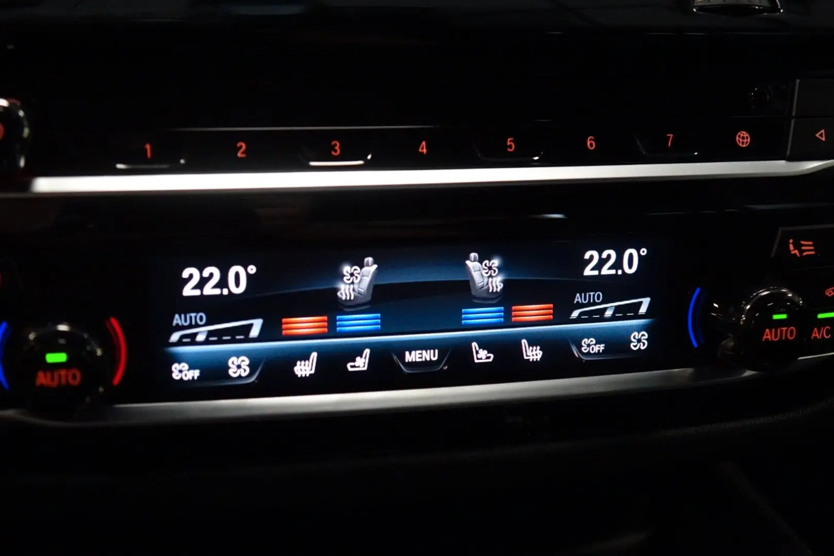 520i Lim. Luxury Line+H/K+STHZ+Memory+Laser+HUD+