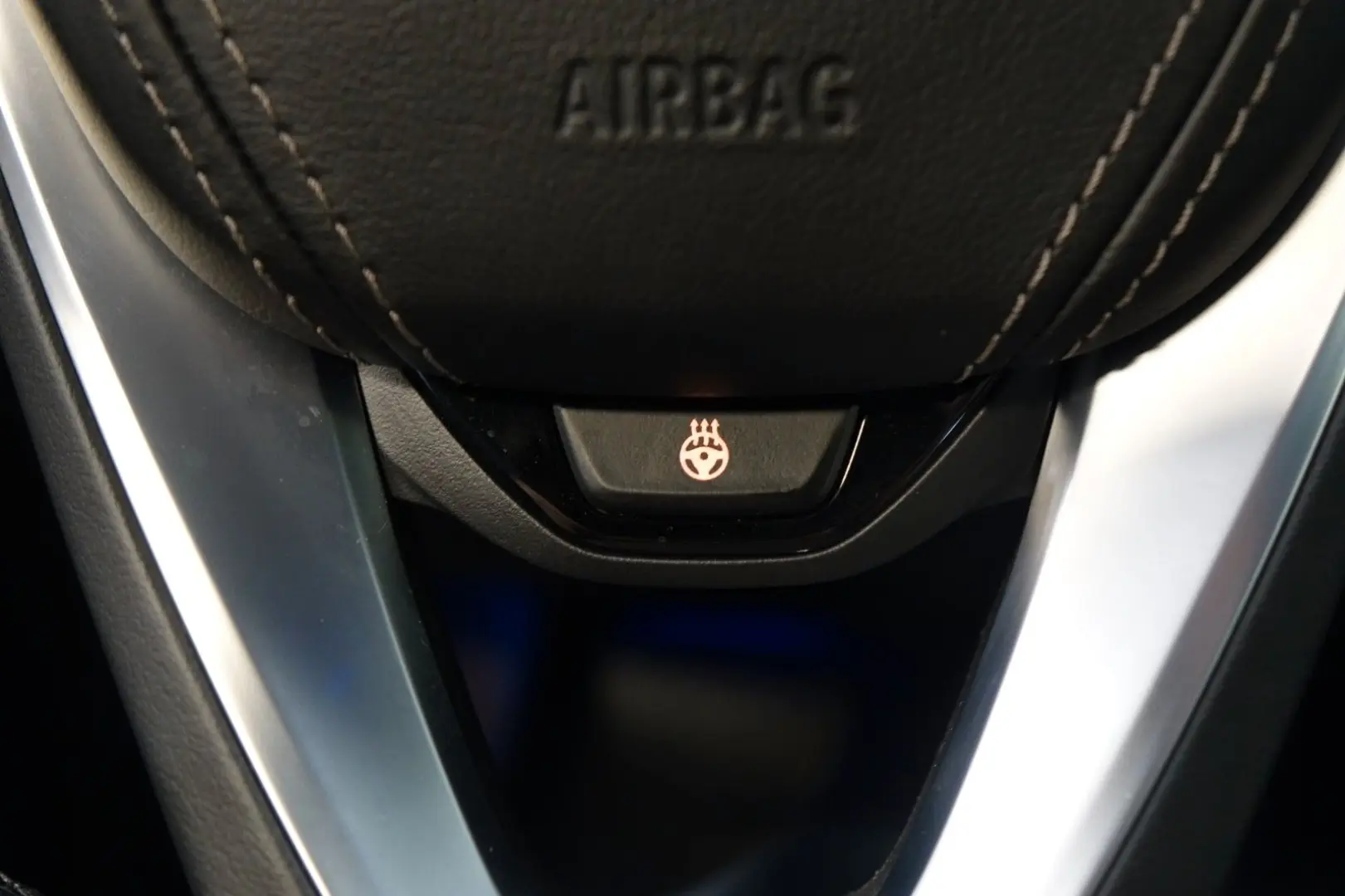 520i Lim. Luxury Line+H/K+STHZ+Memory+Laser+HUD+