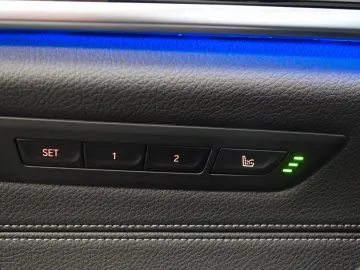 520i Lim. Luxury Line+H/K+STHZ+Memory+Laser+HUD+