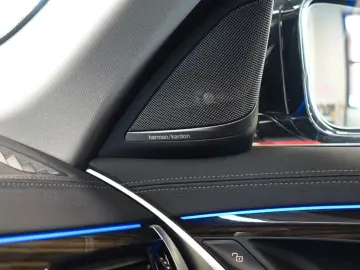 520i Lim. Luxury Line+H/K+STHZ+Memory+Laser+HUD+