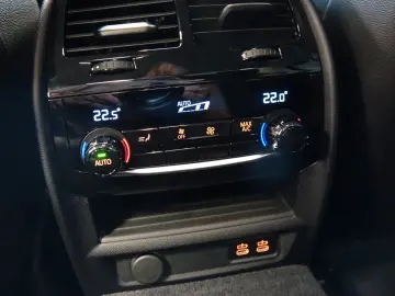 520i Lim. Luxury Line+H/K+STHZ+Memory+Laser+HUD+
