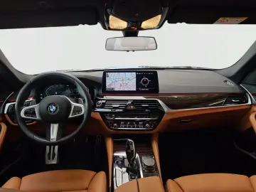 530i xDrive Limousine M-Sport Head-Up AHK Laser 