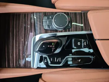 530i xDrive Limousine M-Sport Head-Up AHK Laser 