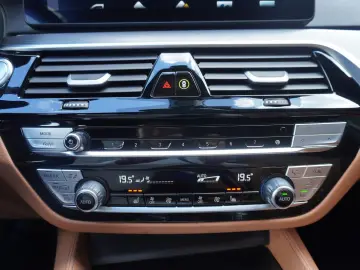 520d M Sport Aut. Laser Navi Kamera HUD