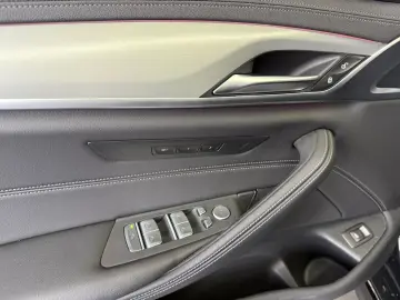 530dLim.*M Sport*Laser*Navi*ACC*360*AHK*HUD*HiFi