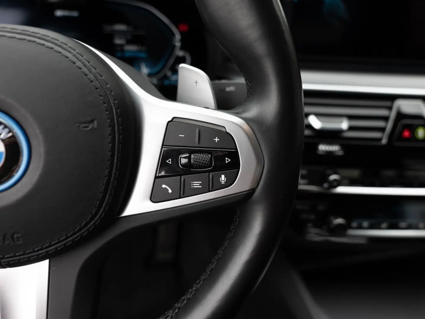 545e xDrive M-Sport FACEL. HUD 360° LASER LED