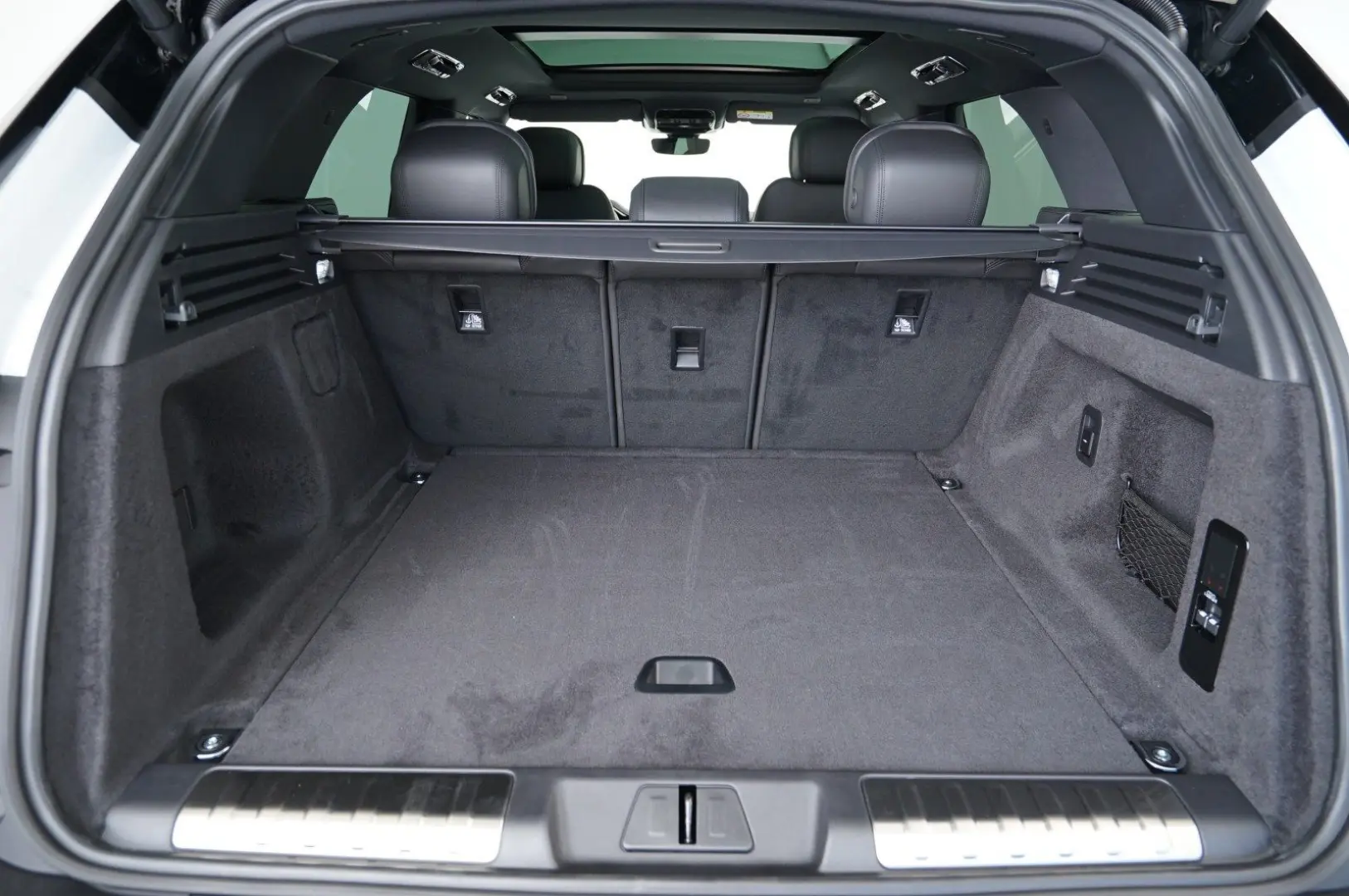 Range Rover Sport  D250 SE AHK Pano