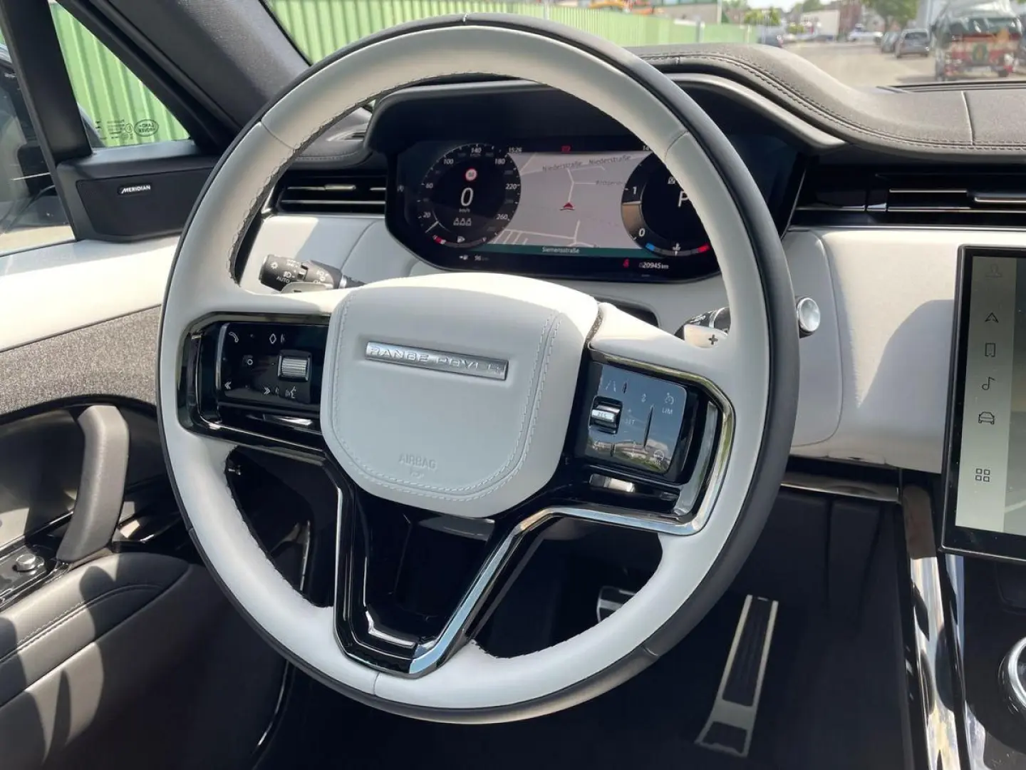 RANGE ROVER SPORT DYNAMIC HSE 3.0TD+AHK+PANO+StH